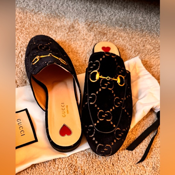 Gucci navy velvet mule slides - Picture 1 of 3